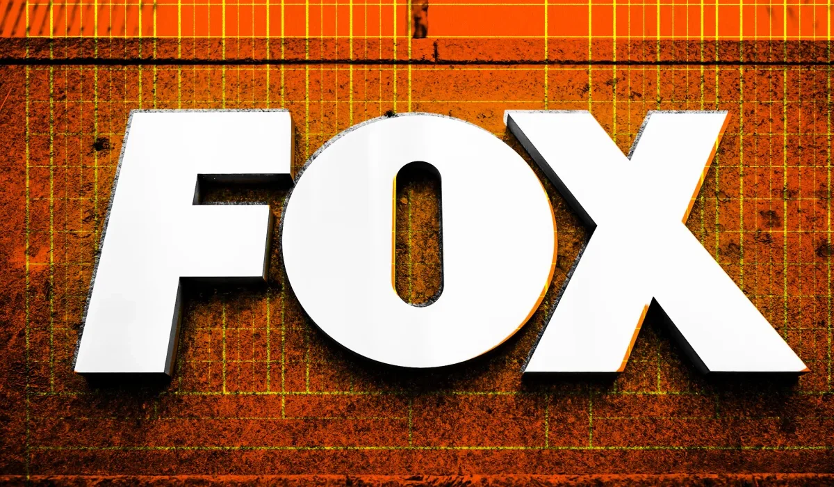 Dupée par des images générées par IA, Fox News publie une fausse info sur les coupons alimentaires avant un correctif majeur.