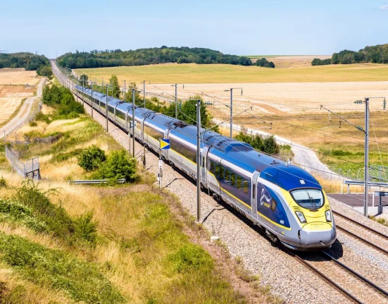 Étape historique franchie: des ingénieurs dévoilent un engin ferroviaire de nouvelle génération — « C’est un âge d’or »