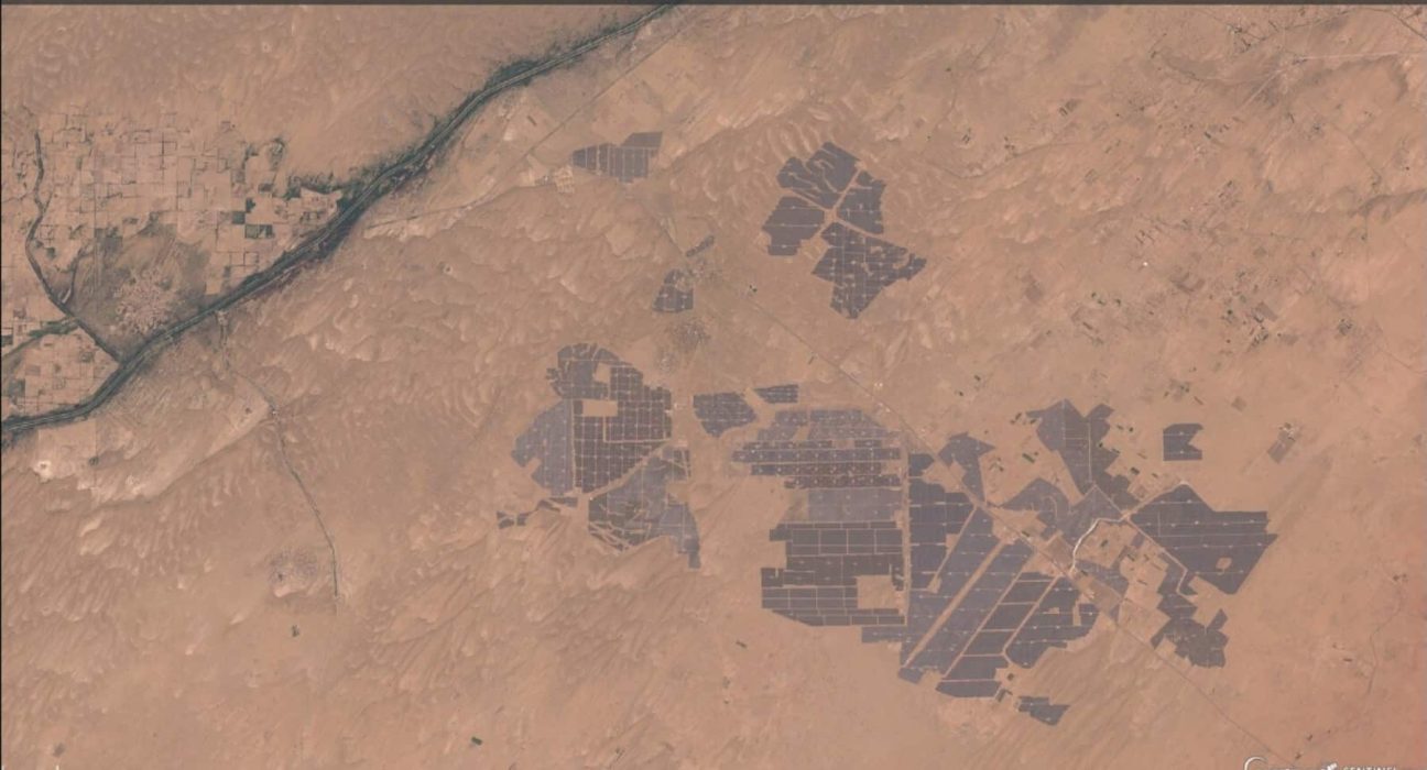 L’Inde met en service 10 millions de panneaux solaires pour produire 2 000 MW — la Chine a de quoi s’inquiéter