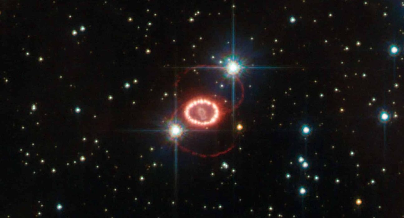 La NASA capte un phénomène rarissime, une première depuis 1930: il s’illumine, s’estompe puis explose