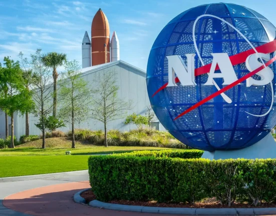 La NASA met en orbite un satellite d’un milliard de dollars pour surveiller une menace préoccupante sur Terre, clé pour la sécurité publique