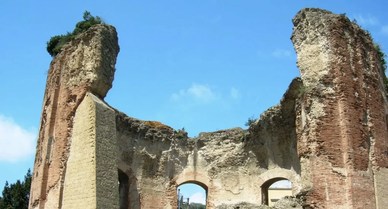 Le Temple de Vénus: deux millénaires de résistance au cœur d’un paysage volcanique