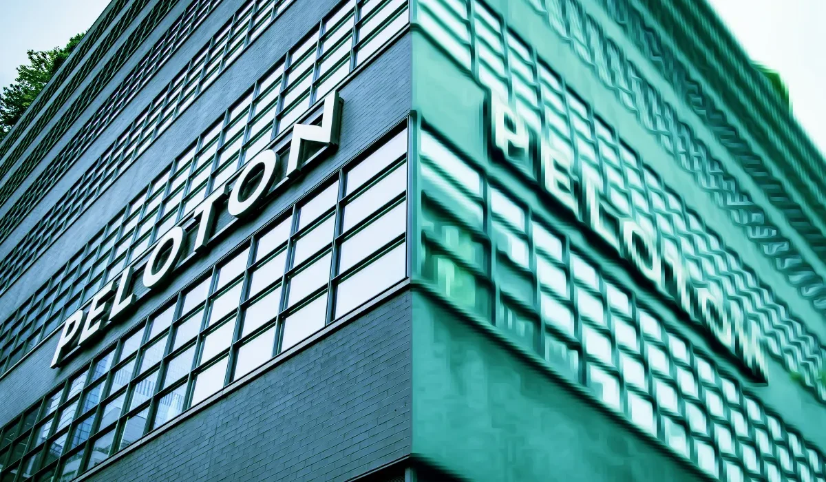 Peloton parie sur l’IA et augmente ses tarifs