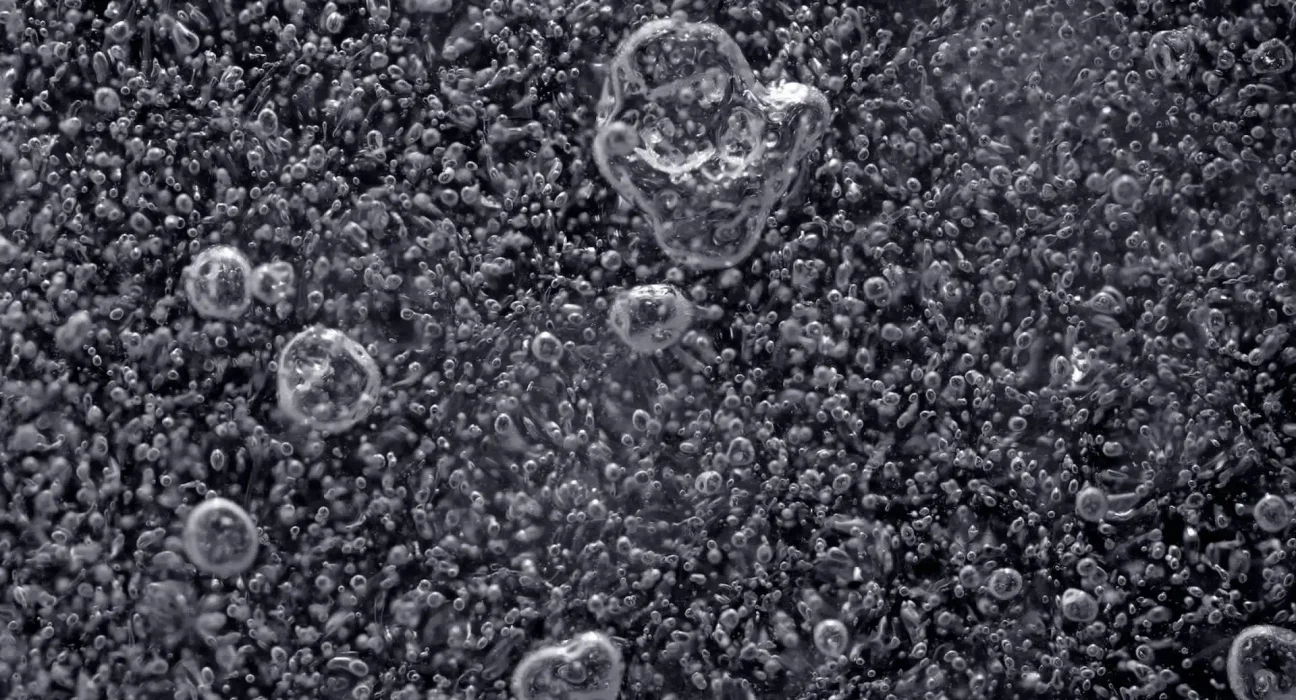 Un métal liquide révolutionnaire prêt à bouleverser les gadgets de demain