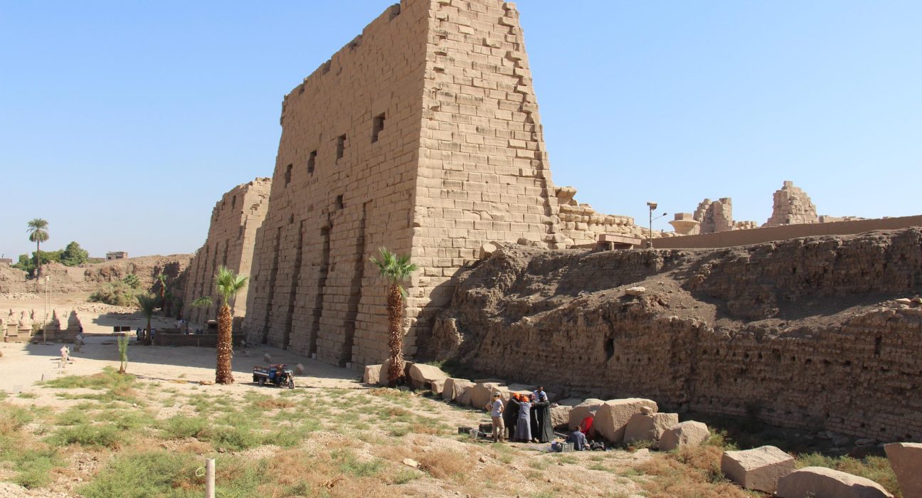 Un mystère vieux de 4 000 ans enfin résolu : de nouvelles recherches réécrivent l’histoire du plus grand temple d’Égypte.
