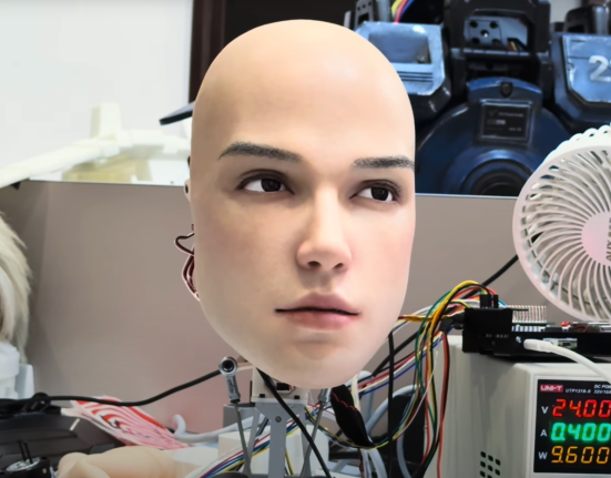 Une entreprise chinoise dévoile un visage robotique ultraréaliste, capable de cligner des yeux, d’esquisser des micro-expressions et de hocher la tête