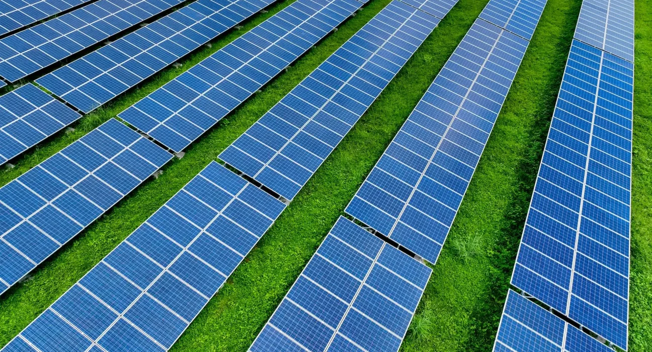 Une entreprise dévoile une technologie révolutionnaire inspirée des pyramides, la forme géométrique la plus stable et la plus simple