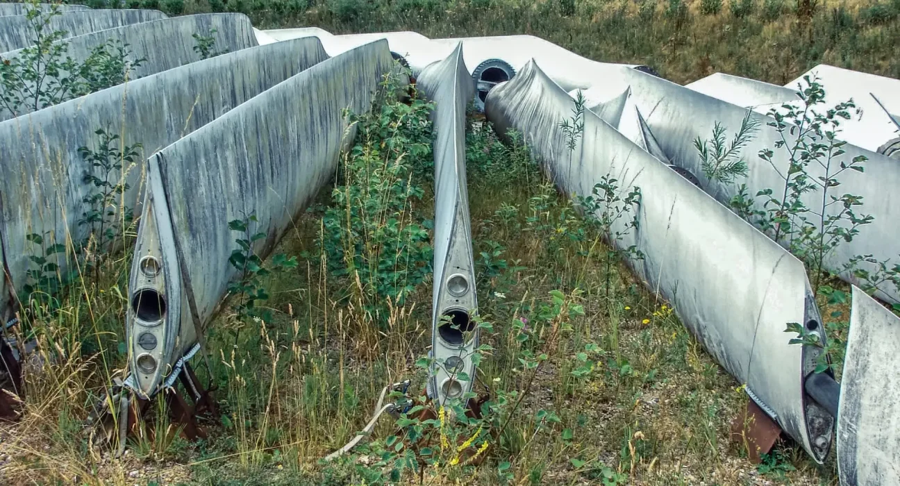 Une entreprise donne une seconde vie surprenante aux pales d’éoliennes usées — voici comment