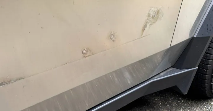 Alerte ! Évitez le contact des Cybertrucks avec des aimants ordinaires.