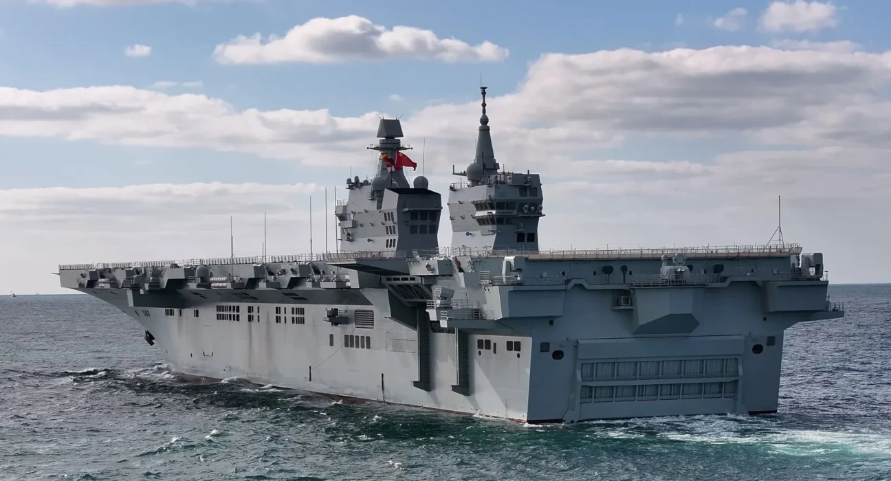 Après un deuxième essai en mer, la Chine accélère la mise en service de son navire porte-drones de 40 000 tonnes