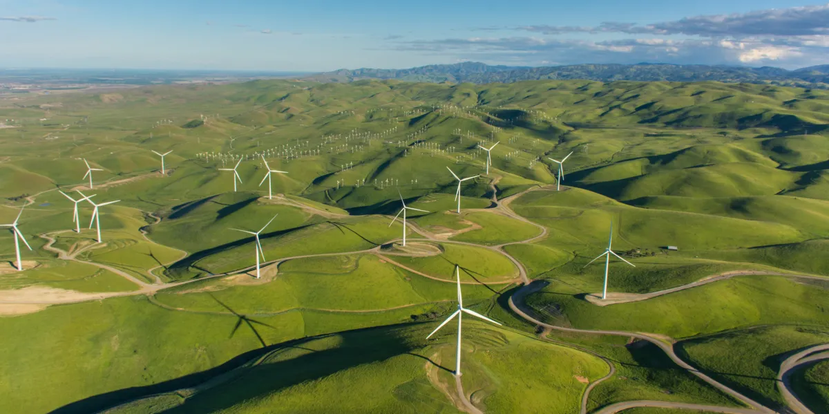 California Franchit un Nouvel Élan : 67 % de Son Énergie Provenant des Renouvelables