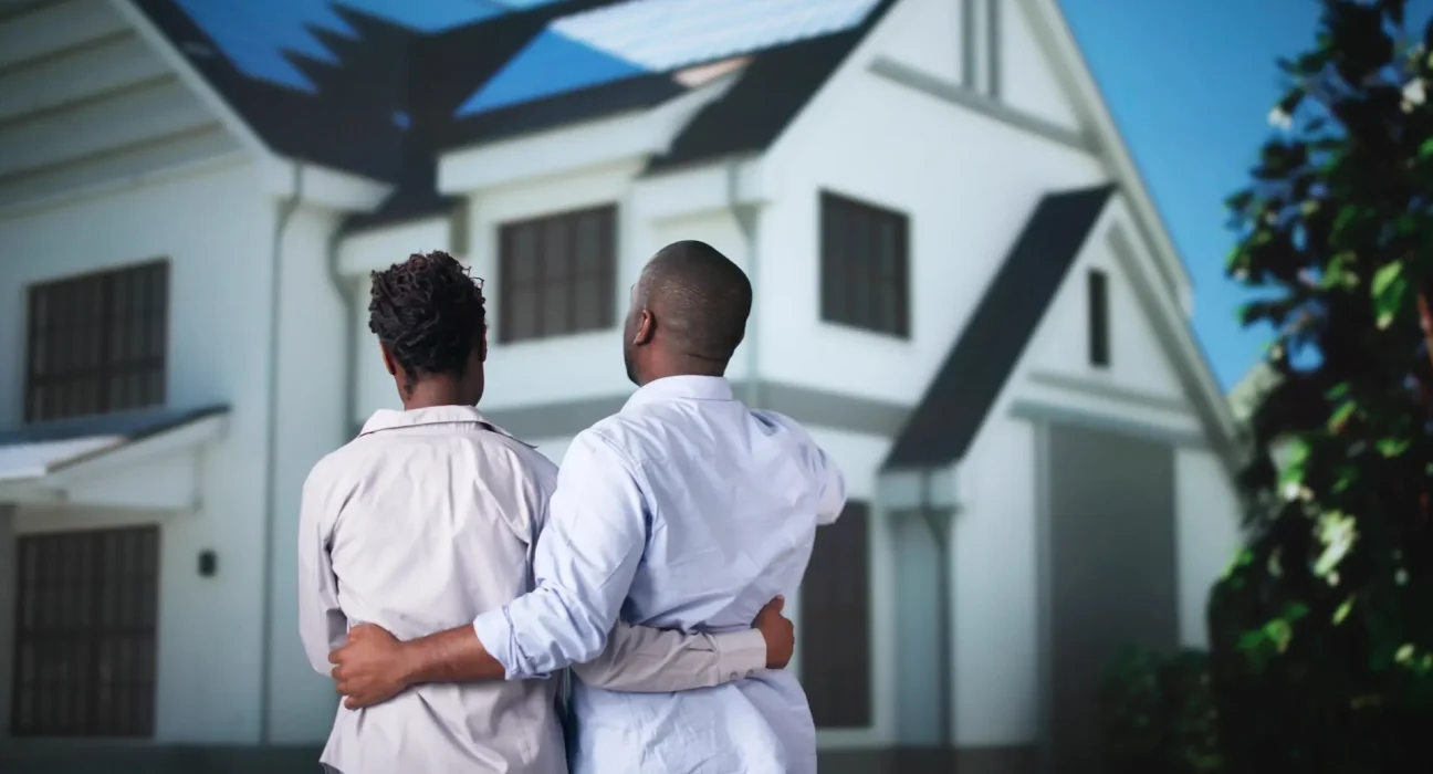 Ce que tout propriétaire de maison devrait savoir avant d'investir dans l'énergie solaire hors réseau : conseils d'un propriétaire expérimenté