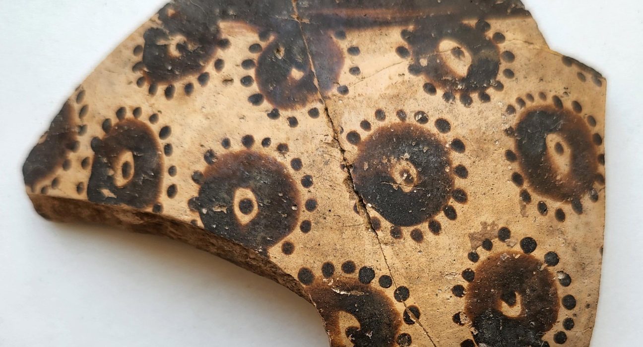 Des Mathématiques Cachées Dévoilées dans l'Art Floral Ancien