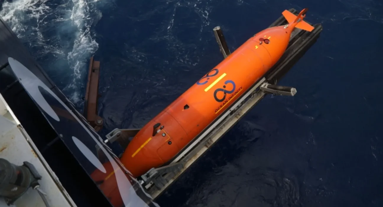 Des robots sous-marins relancent la quête du vol malaisien disparu après 11 ans