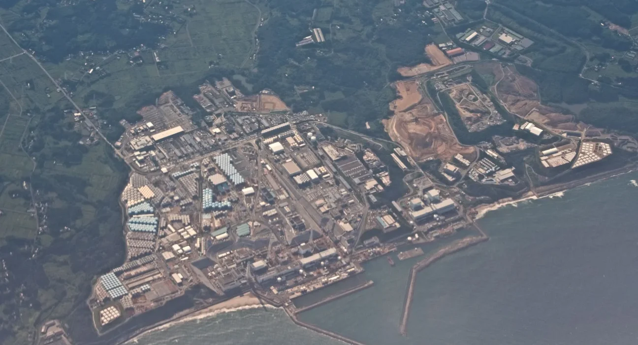 Déversement de déchets nucléaires à Fukushima : plus de 130 000 tonnes en jeu.