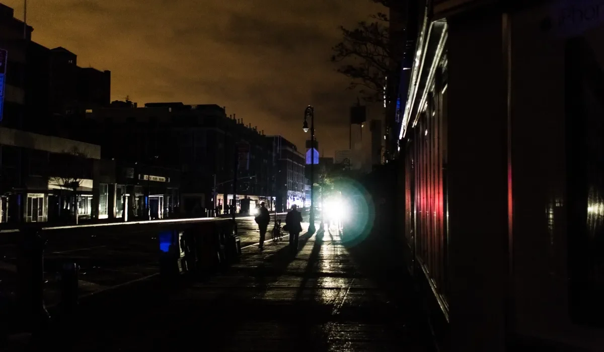 Énergie Renouvelable : Éclairons un Avenir Sans Pannes Électriques !