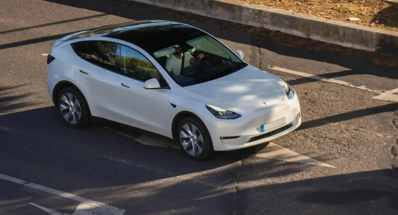 Experts tirent la sonnette d'alarme sur une faille majeure dans les modèles Tesla populaires : 'Des préoccupations sérieuses émergent'