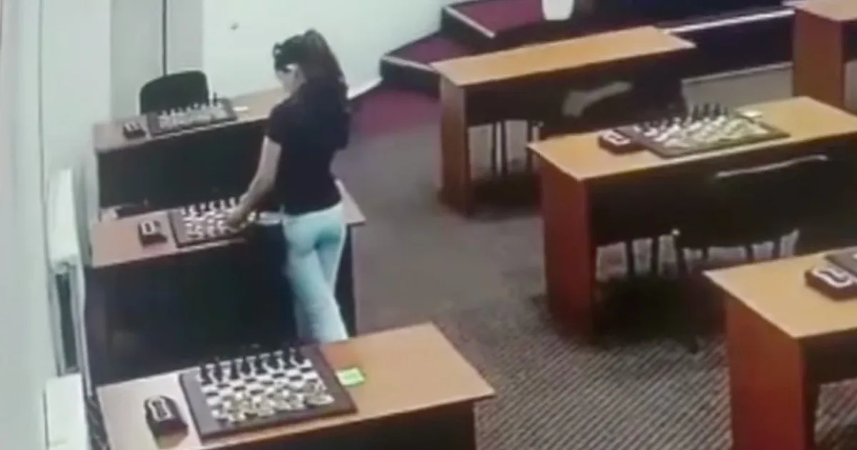 Joueur d'Échecs Accusé d'Empoisonnement de l'Échiquier au Mercure