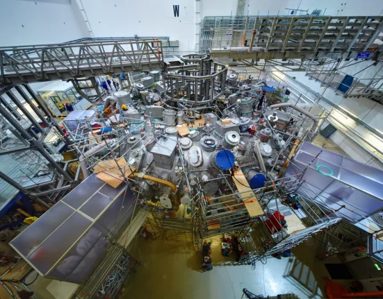L'Allemagne prête à activer le plus grand stellarateur de fusion nucléaire au monde.