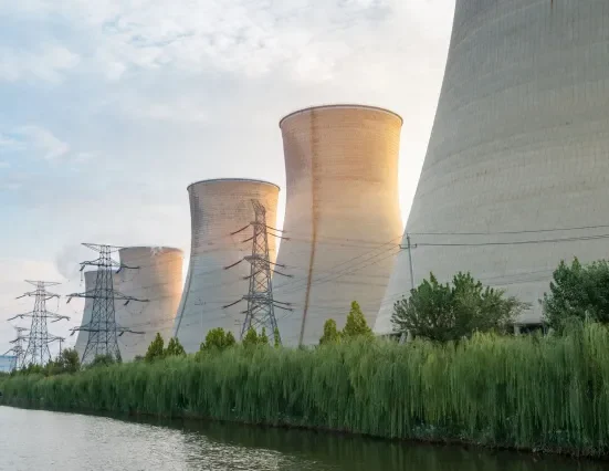 La Chine lance la construction d'une centrale nucléaire innovante : 'Adopter cette technologie'