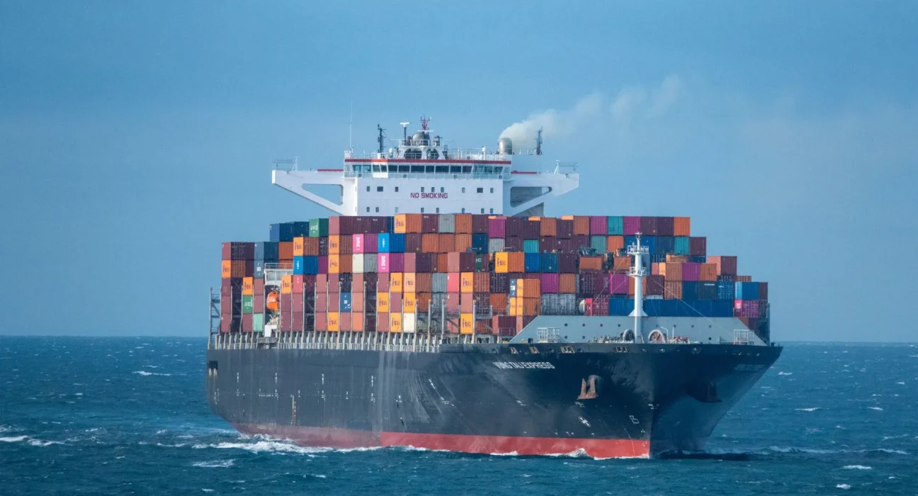 La Chine s’apprête à lancer le premier porte-conteneurs nucléaire au monde, capable d’emporter 25 000 conteneurs