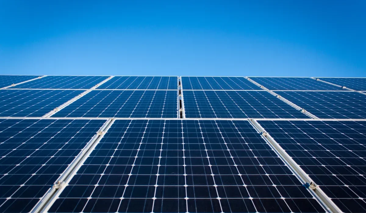 « La Nanotechnologie : Une Révolution Écologique pour l'Énergie Verte »
