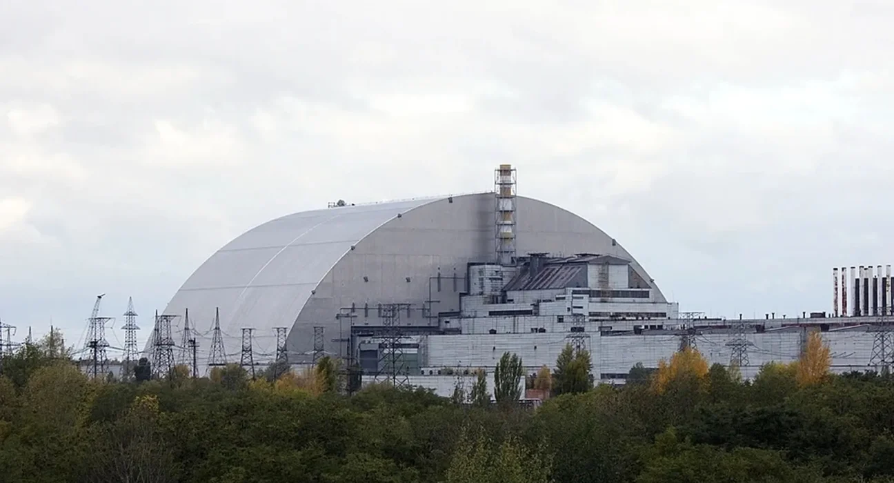 Le Bouclier du Site de Tchernobyl : Inefficacité face aux Radiations Après les Drones