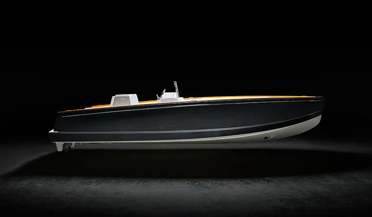 Le Premier Yacht 100 % Électrique : Autonomie de 40 Milles pour un Prix de 500 000 $