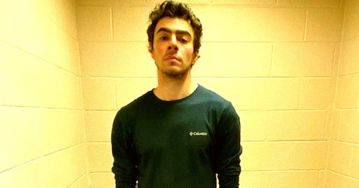 « Le Principal Suspect dans l'Affaire du PDG d'Assurances Souffrait d'une Grave Blessure au Dos »