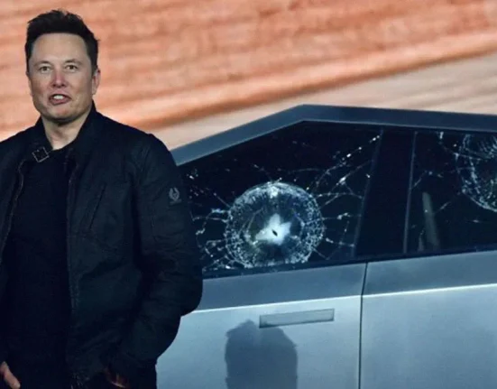 Le départ énigmatique du responsable de la fabrication du Cybertruck chez Tesla