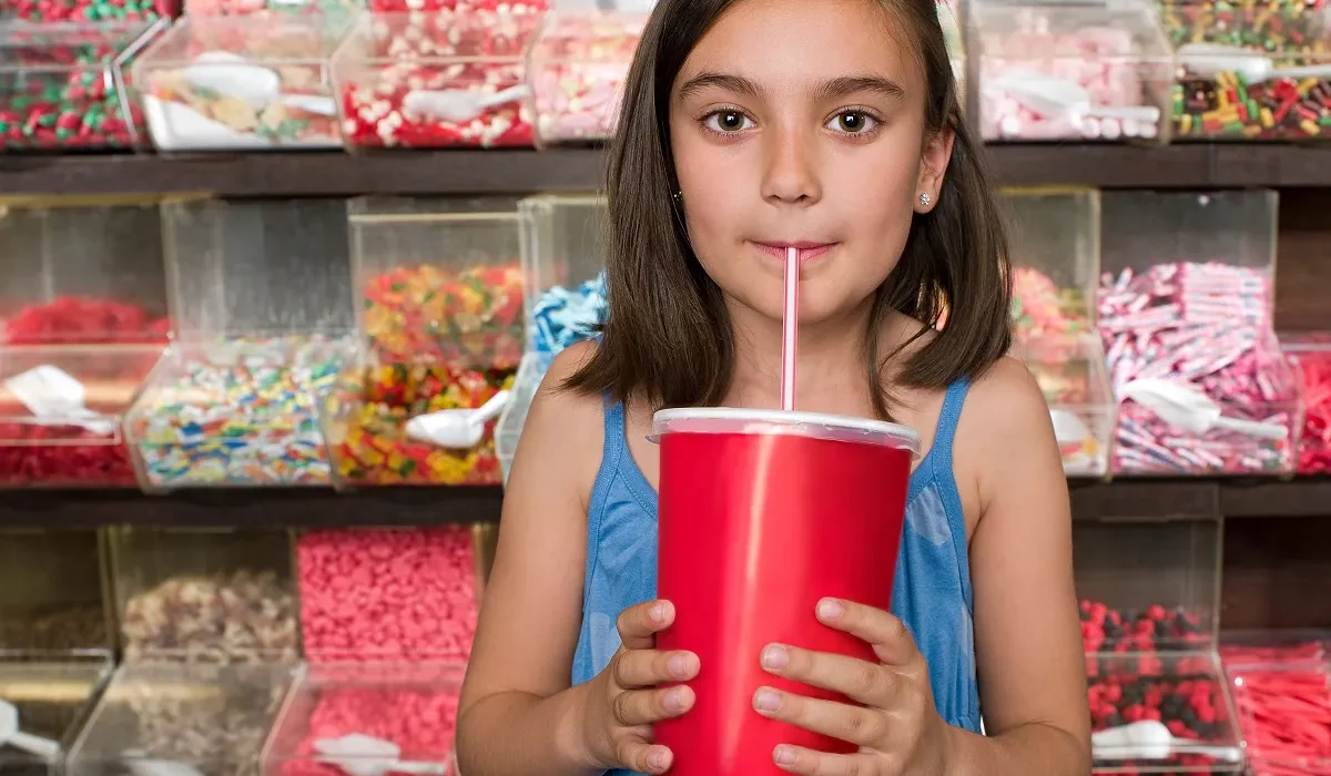 Les Enfants Consommant Beaucoup de Sodas Présentent une Impulsivité Accrue et une Mémoire de Travail Altérée