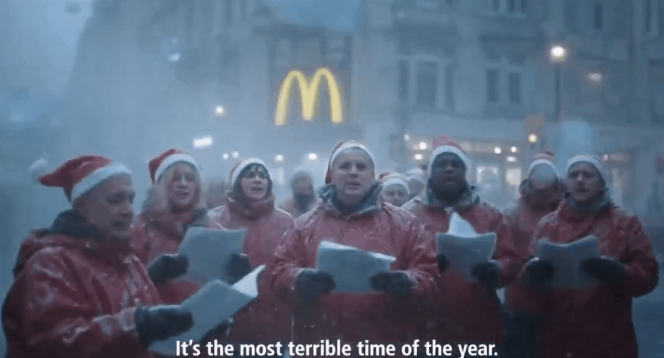 McDonald's Retire sa Publicité de Noël Alimentée par l'IA après un Contre-Coup Anti-Festif