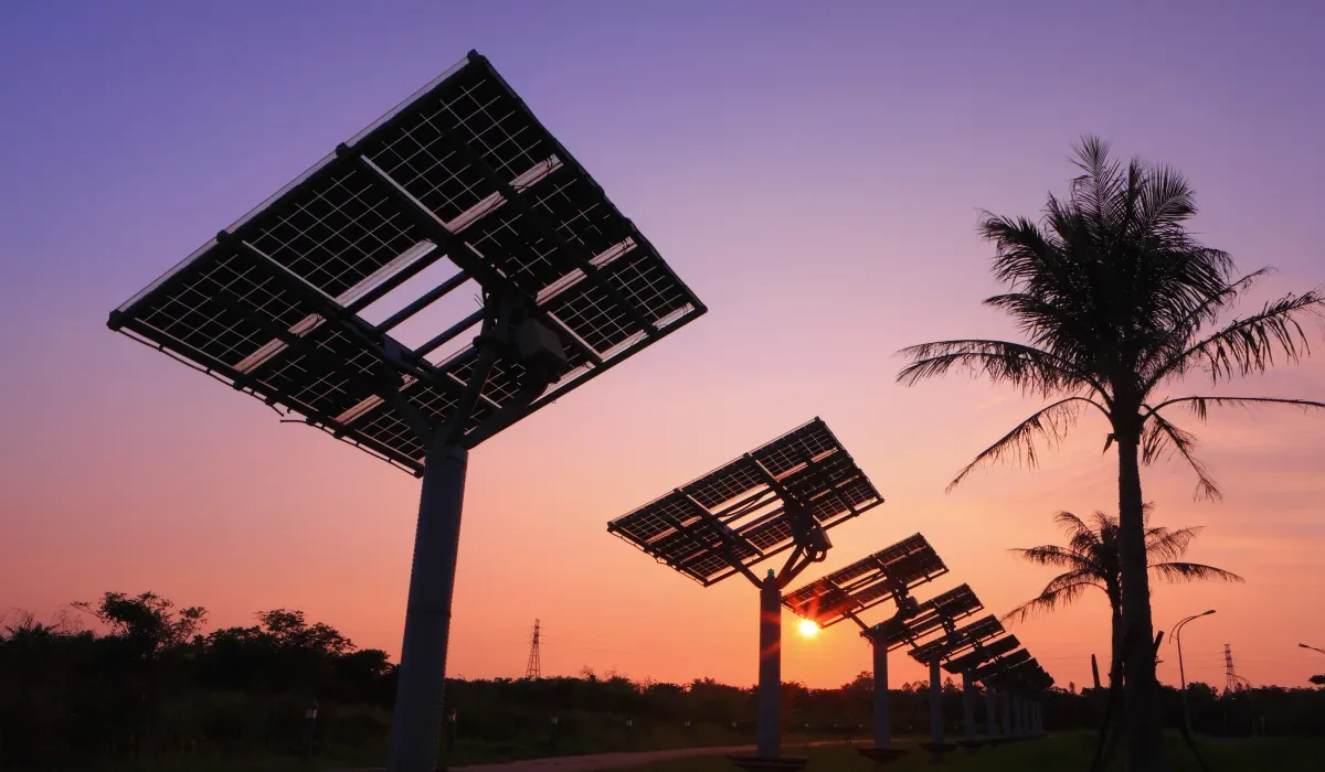 REGARDEZ : L'Impact de l'Éclipse sur l'Énergie Solaire aux États-Unis