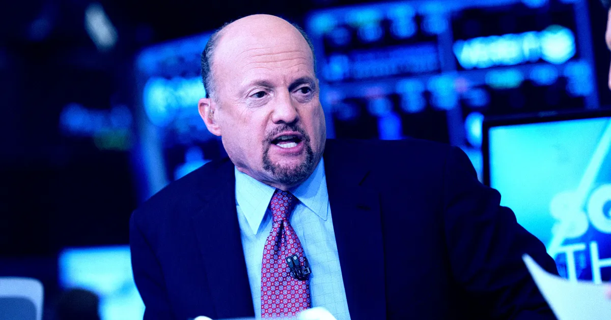 Réévaluez Vos Investissements en IA Après les Avertissements de Jim Cramer
