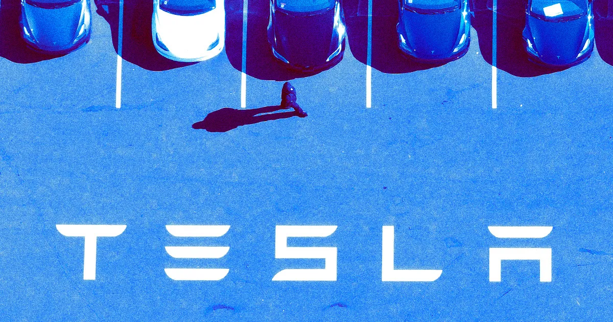 Tesla Relocalise un Employé à Travers le Pays, Puis Met un Terme à son Contrat