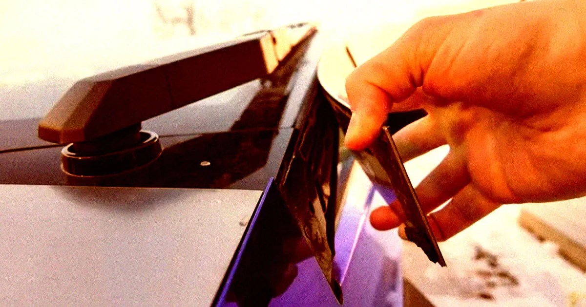 Tesla Suspend les Livraisons du Cybertruck en Raison d'une Problématique Majeure de Composants.