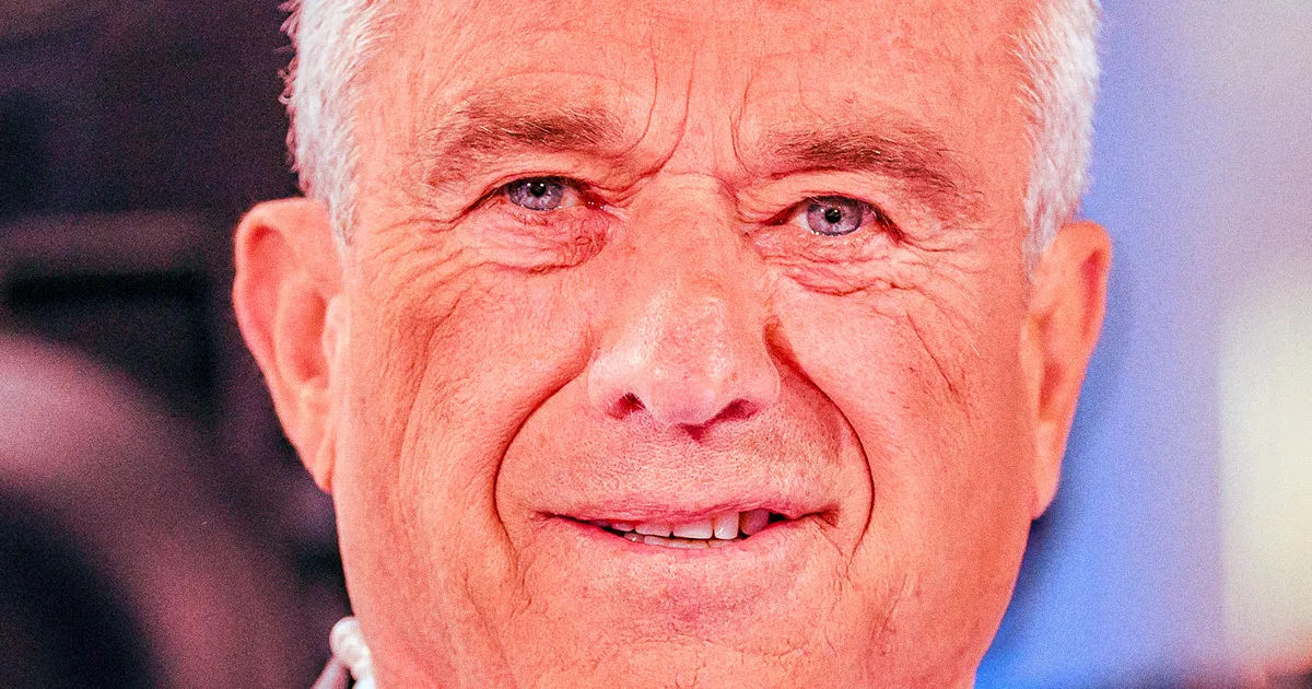 Un Candidat à la Présidence Déclare Qu'un Ver a Été Détecté dans Son Cerveau