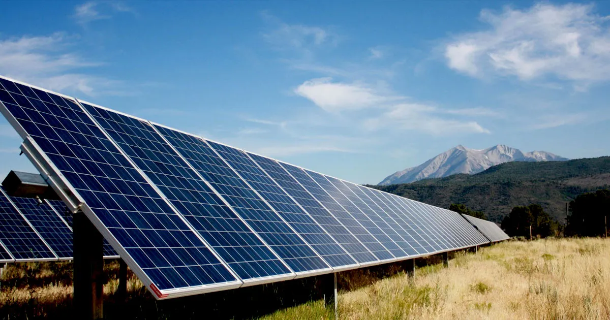 Un Quartier du Colorado : Une Grille Énergétique Autonome et Écologique.