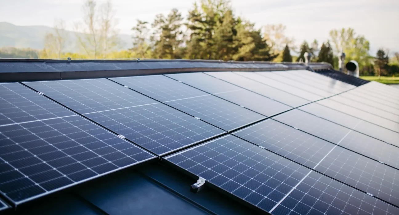 Un agriculteur témoigne : 'La coopérative électrique néglige notre exploitation face à notre nouvelle installation solaire'