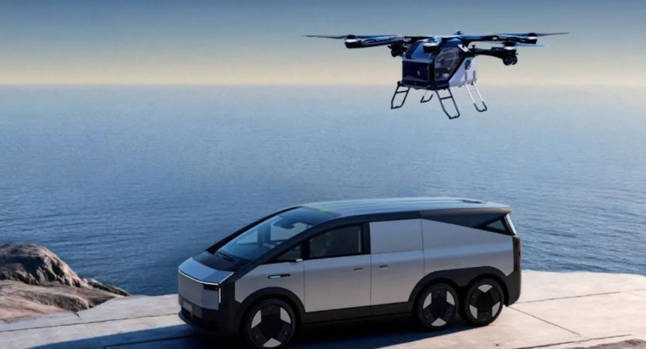Un constructeur chinois présente un véhicule volant futuriste accessible à tous : "Pas besoin d'être pilote professionnel"