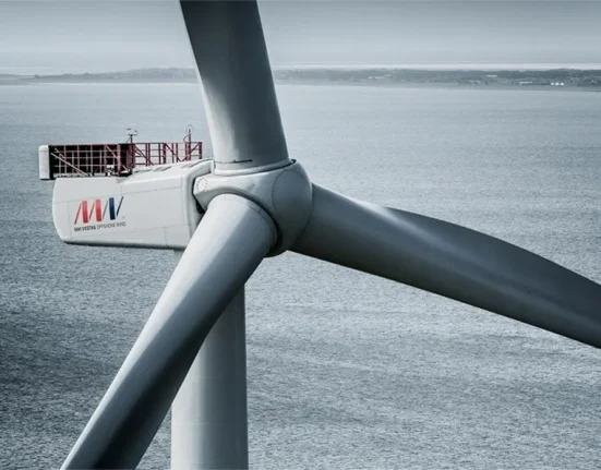 Une Éolienne Colossale Bat des Records Mondiaux d'Énergie