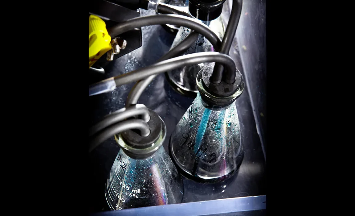 Une Nouvelle Approche pour Créer des Batteries Liquides Ultra-Efficaces