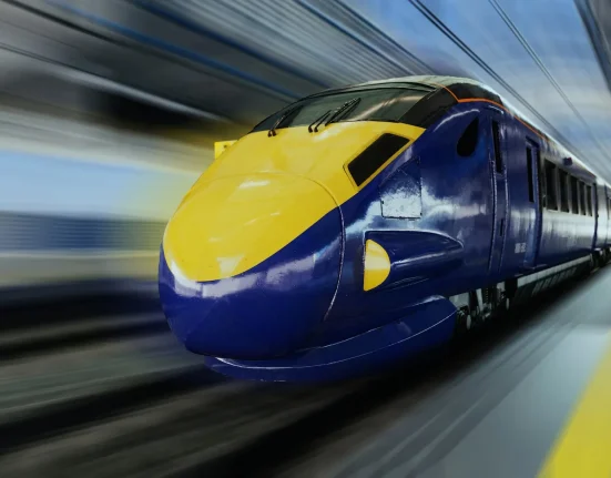 Une Révolution Ferroviaire : Une Nouvelle Ligne Économique Transforme le Voyage