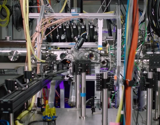 Une Startup Réalise une Avancée Majeure dans la Recherche d'une Source d'Énergie Illimitée : 'Son Fonctionnement est Radicalement Différent'