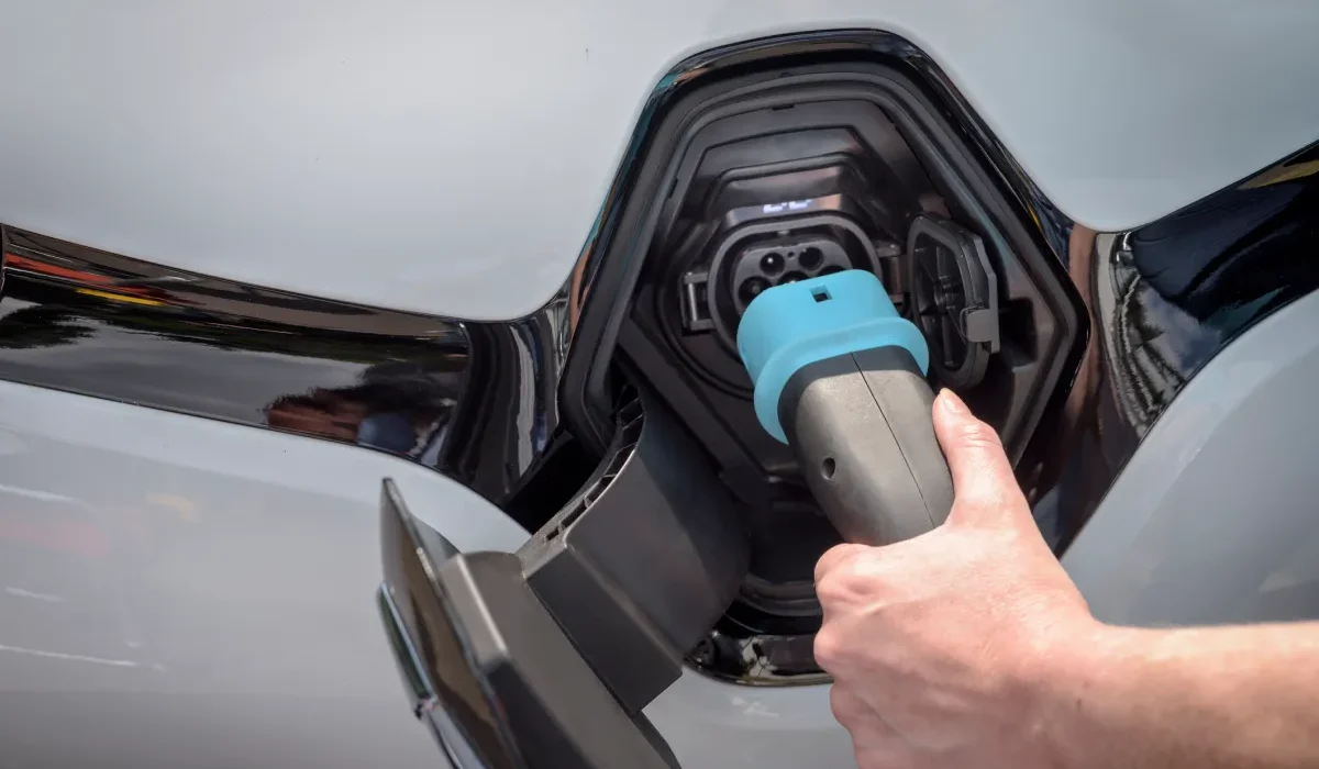 Une nouvelle batterie électrique offre 200 miles d'autonomie et se recharge en seulement 6 minutes.
