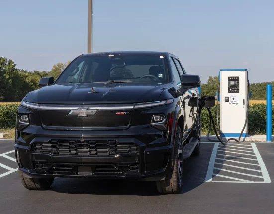 Voitures électriques: des experts dissipent la principale crainte des nouveaux et futurs conducteurs — une heureuse surprise à la clé