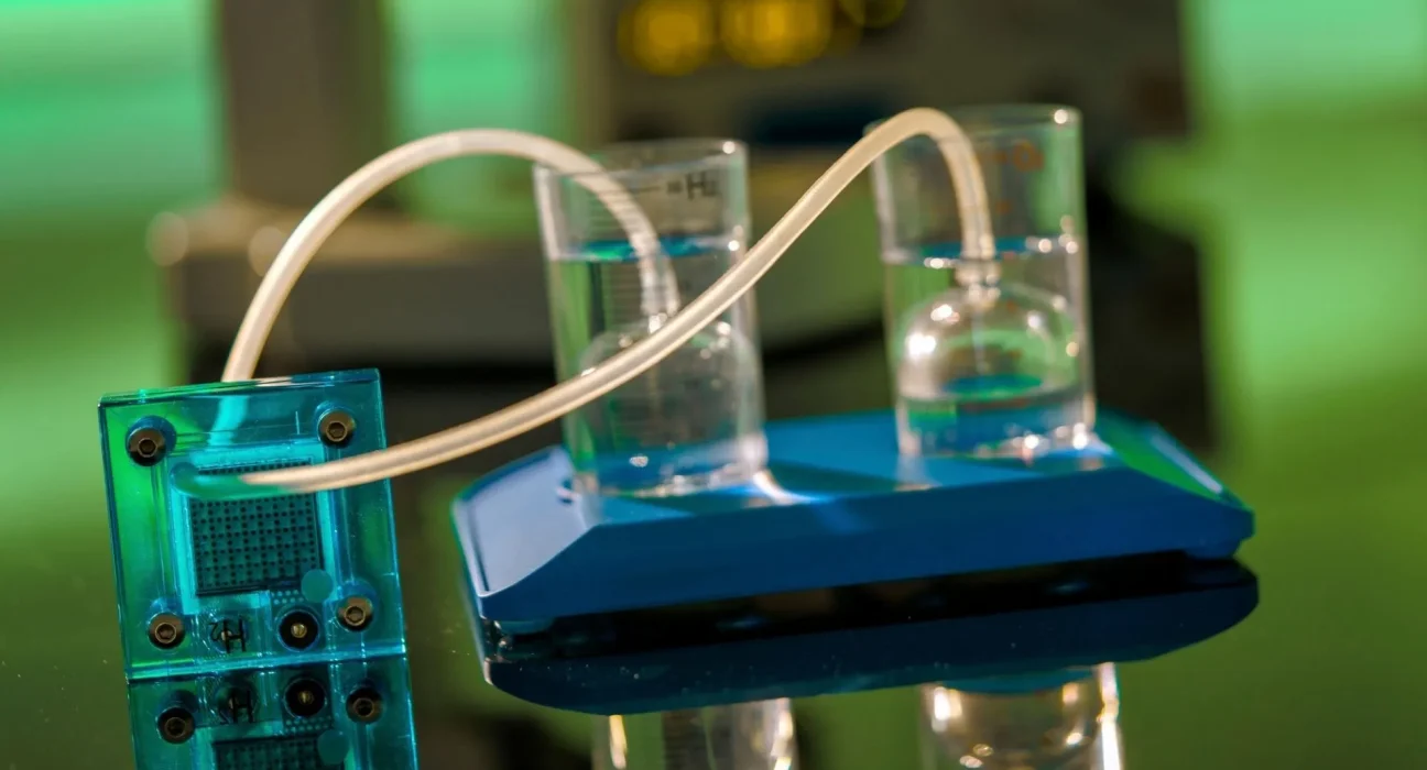 Avancée Chinoise Permet aux Batteries Aquatiques au Zinc d'Atteindre 1 700 Cycles