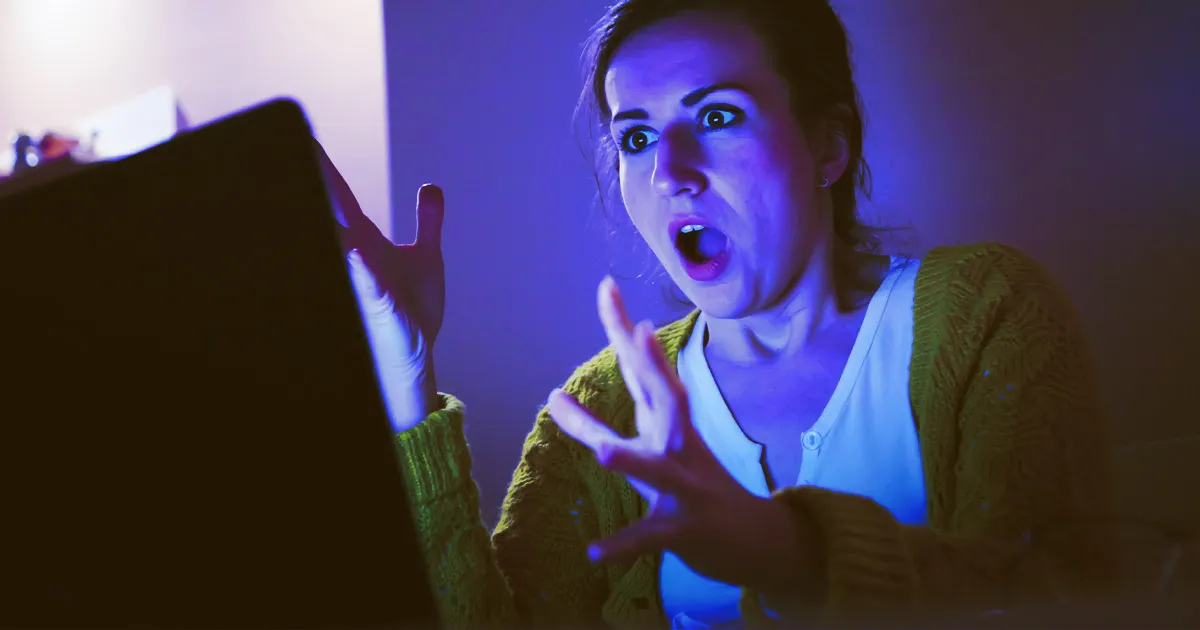Des Hackers Russes Exploiter des Sites "Nudify" Falsifiés pour Délivrer des Données Sensibles