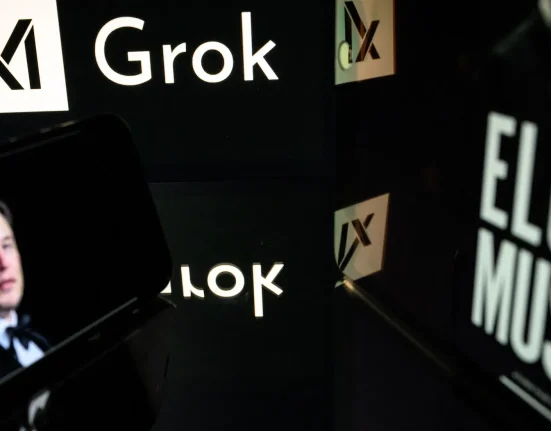 Des Nations s'Unissent pour Interdire Grok d'Elon Musk face à la Diffusion d'Images Explicites Non Consensuelles : 'Une Violation Grave des Droits Humains'