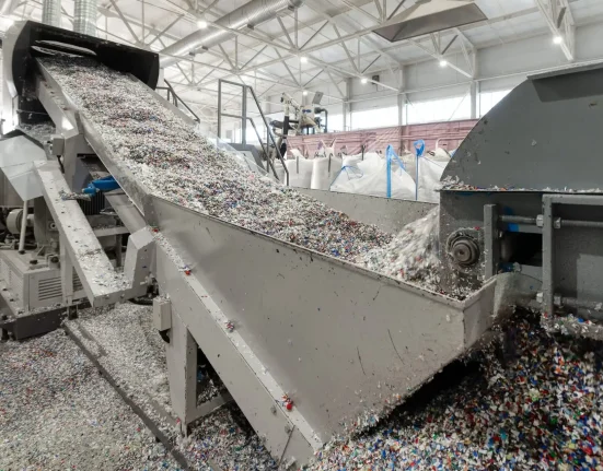 Des chercheurs réalisent une avancée révolutionnaire pour résoudre le problème du plastique : 'Cette technologie apportera une solution'